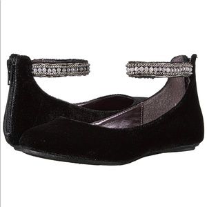 ✨NWT✨ Steve Madden Girl’s’ Velvet Ballet Flat